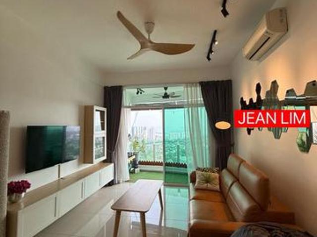 The Oasis newly refurbished TOP CONDITION ready move in USM Greenlane