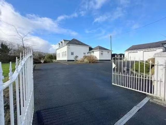 The Old School House, Ballincurry, Ballingarry, Thurles, Co. T.