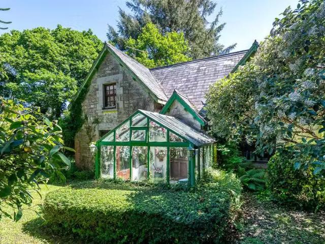 The Old School Master's House, Derrylough, Tuosist, Kenmare, C.