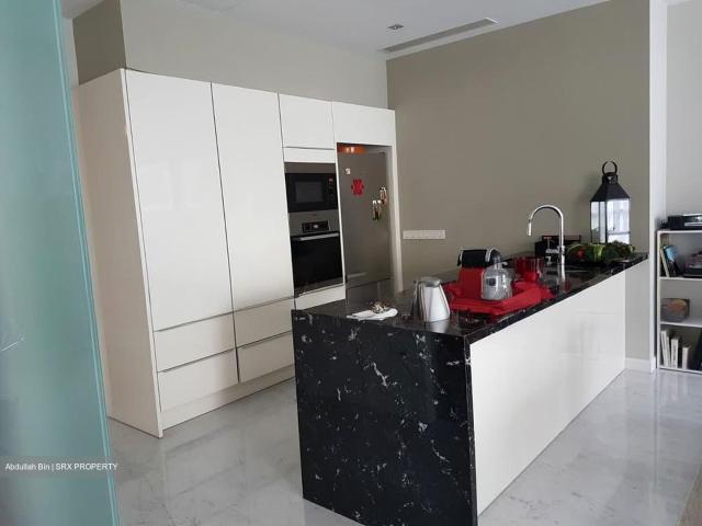 The Orange Grove D10, Condominium