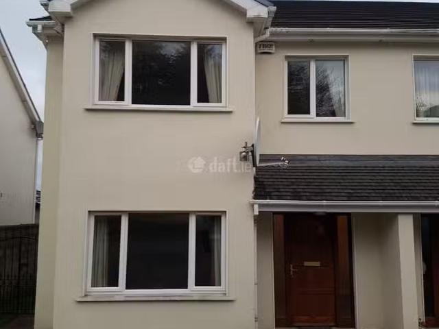 The Orchard, Macroom, Co. Cork is for rent