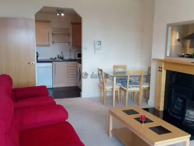 The Oval, Tullyvale, Cabinteely, Dublin 18 is for rent