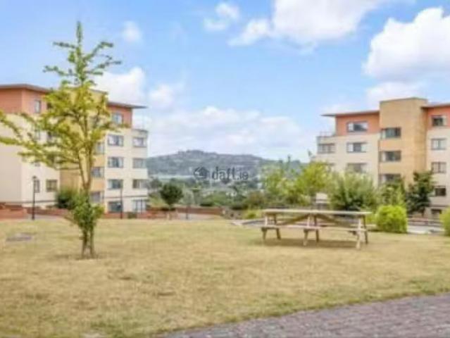 the oval tullyvale, Cabinteely, Dublin 18 is for rent