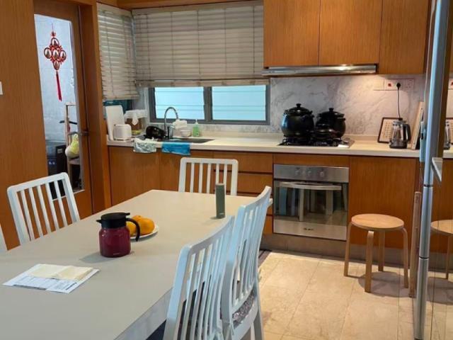 The Oxley Apartment For Rent, $4,000, 1 Bed 1 Bath 549 sqft $7.29 psf