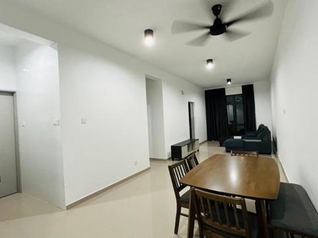 The Louvre Residence Country Heights Silk Highway For Rent
