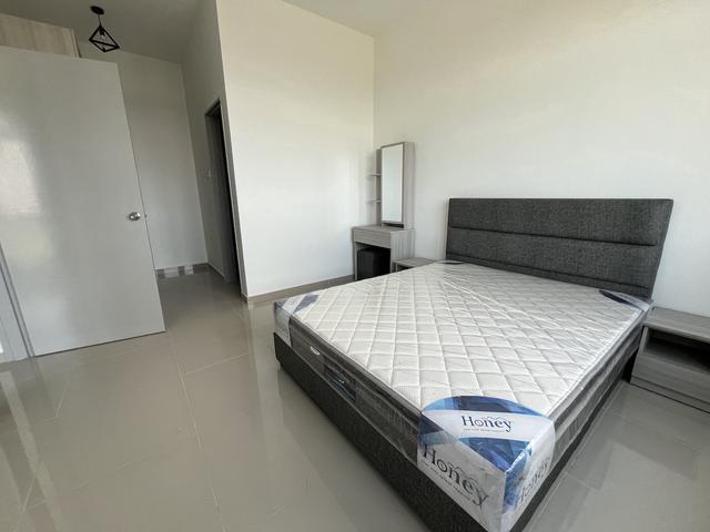 The Louvre Residence Country Heights Silk Highway For Rent
