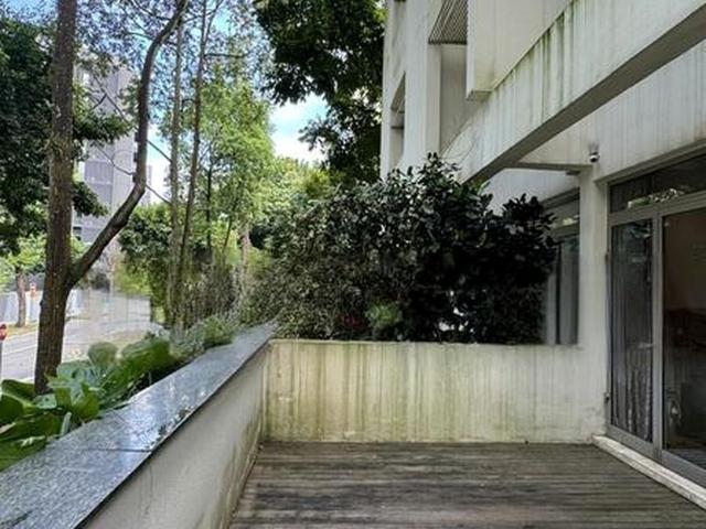 The Loft D10, Condominium