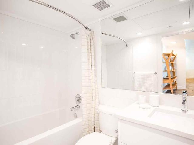 The Lonsdale 1 Bedroom Apartment for Rent at 108 13th St W, North Vancouver, BC V7M 0G8 Central Lonsdale
