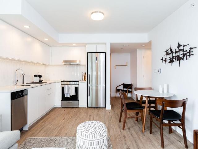 The Lonsdale 2 Bedroom Apartment for Rent at 108 13th St W, North Vancouver, BC V7M 0G8 Central Lonsdale