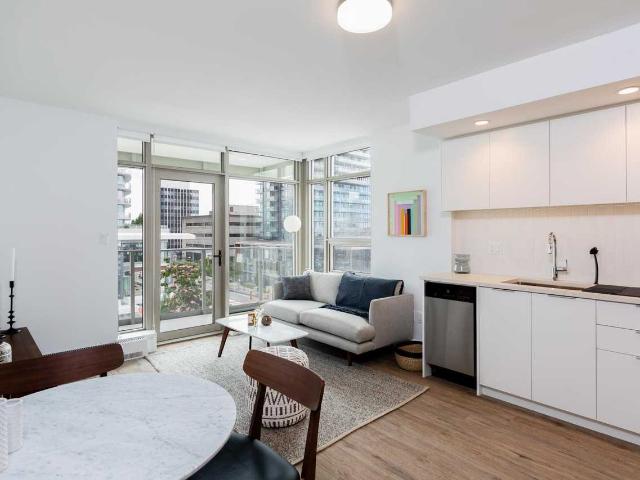 The Lonsdale 2 Bedroom Apartment for Rent at 108 13th St W, North Vancouver, BC V7M 0G8 Central Lonsdale