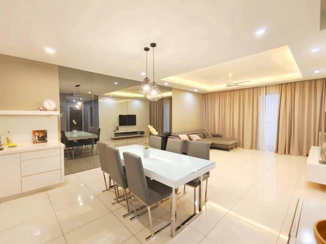 THE LATITUDE CONDO 1598sf Tastefully Reno Furnished 4room2CP TJ TOKONG
