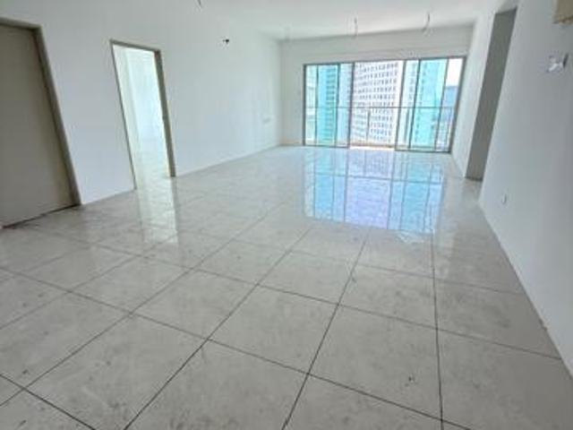 The Latitude Tanjung Tokong high floor 1500sf seaview
