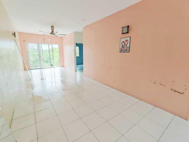 The Lake Residence Townhouse Upper Floor Puchong Full Loan Lake View