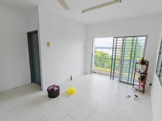 The Lake Residence Upper LAKE VIEW END LOT 2 Balcony FULL LOAN