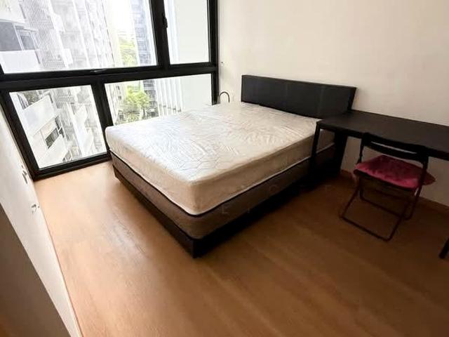 The Lakefront Residences D22, Condominium