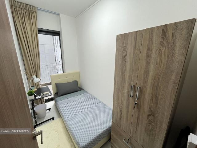 The Lakefront Residences D22, Condominium