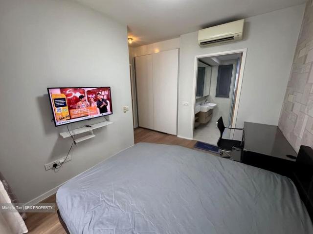 The Lakefront Residences D22, Condominium