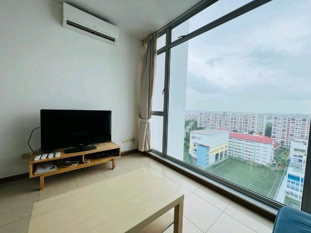 The Lakeshore Condominium For Rent, $4,200, 2 Bed 2 Bath 872 sqft $4.82 psf