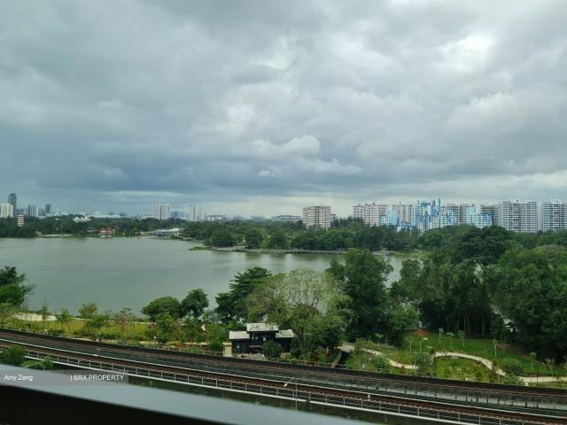 The Lakeshore D22, Condominium