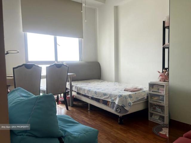 The Lakeshore D22, Condominium