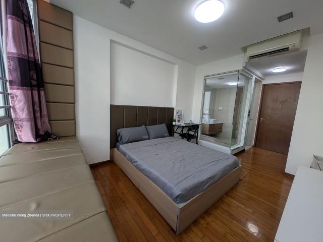 The Lakeshore D22, Condominium