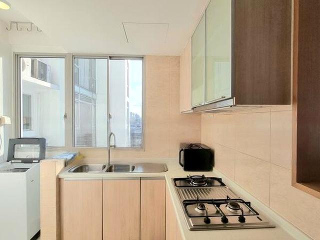 The Lakeshore D22, Condominium