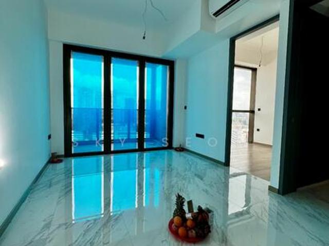 The Landmark Condominium For Sale, $1,418,000, 1 Bed 1 Bath 517 sqft $2,743.00 psf
