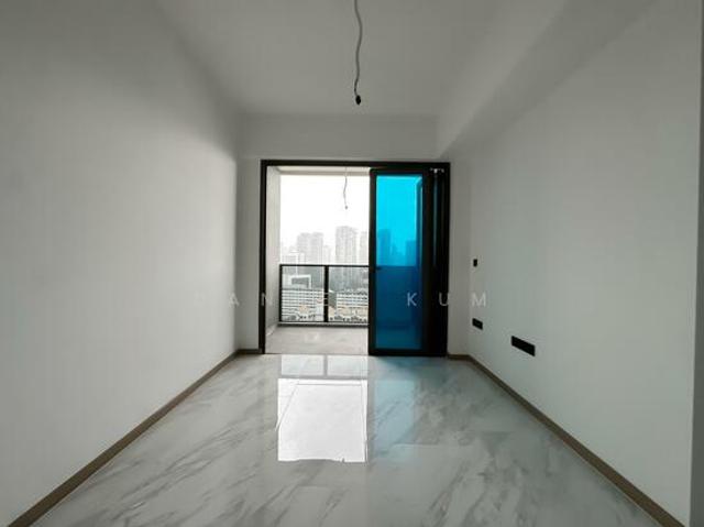 The Landmark Condominium For Sale, $1,999,999, 2 Bed 2 Bath 753 sqft $2,656.00 psf