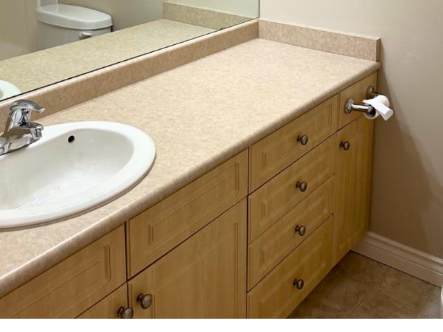 The Lexington Apartments 1 Bedroom Apartment for Rent at 9914 101 Ave, Grande Prairie, AB T8V 0X8 V.L.A