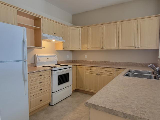 The Lexington Apartments 2 Bedroom Apartment for Rent at 9914 101 Ave, Grande Prairie, AB T8V 0X8 V.L.A