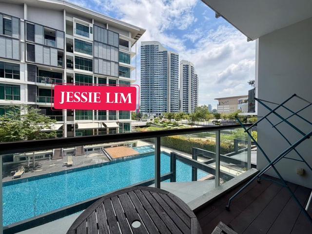 The Light Collection 2 Gelugor POOL VIEW Fully Furnished Luxury