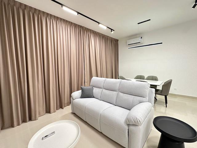 The Light Mezzo Luxury Seaview Condo Fully Furnished For Rent
