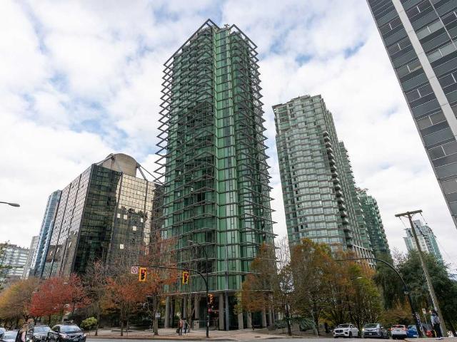 The Lions 3 Bedroom Apartment for Rent at 1331 Alberni St, Vancouver, BC V6E 4S1 West End