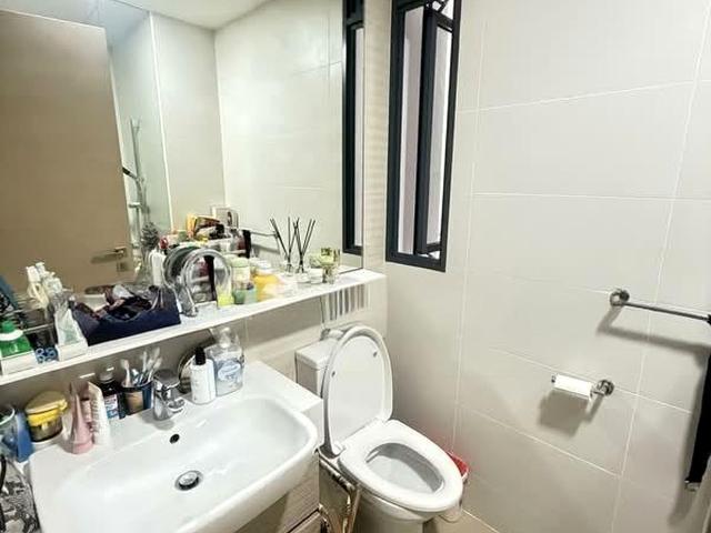 The Luxurie D19, Condominium