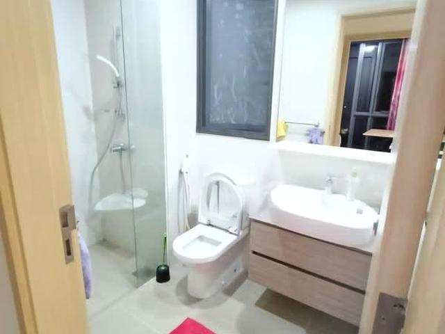 The Luxurie D19, Condominium