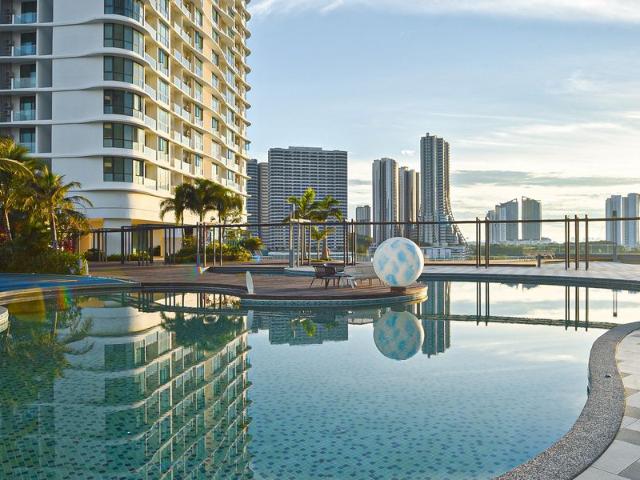 The M @ Medini Macrolink