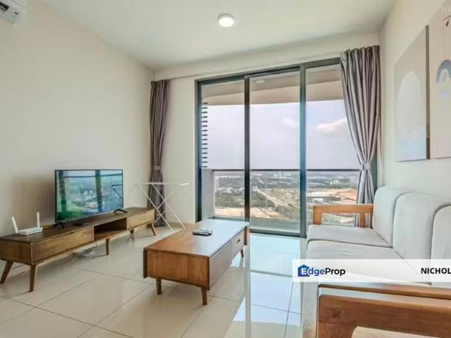 The M @ Medini Macrolink