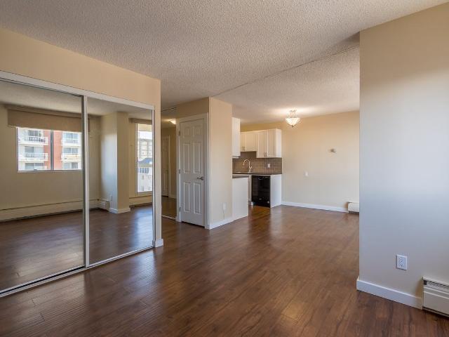 The Mountbatten 1 Bedroom Apartment for Rent at 10159 118 St Nw, Edmonton, AB T5K 2K1 Oliver