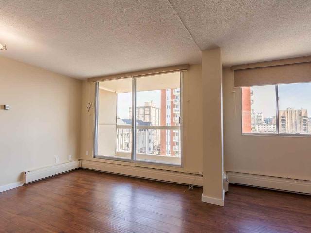 The Mountbatten 1 Bedroom Apartment for Rent at 10159 118 St Nw, Edmonton, AB T5K 2K1 Oliver