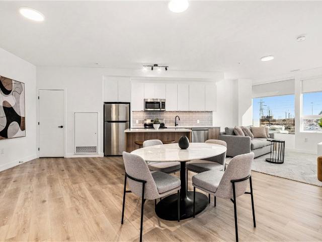 The Monterey 1 Bedroom Apartment for Rent at 1600 James Naismith Dr, Ottawa, ON K1B 5N8 Pineview