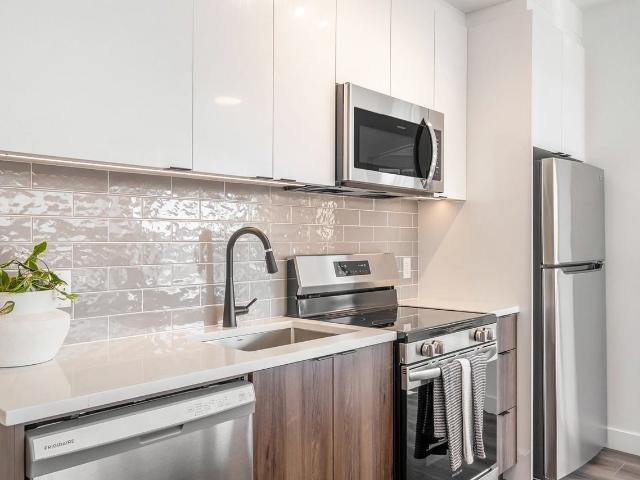 The Monterey 1 Bedroom Apartment for Rent at 1600 James Naismith Dr, Ottawa, ON K1B 5N8 Pineview