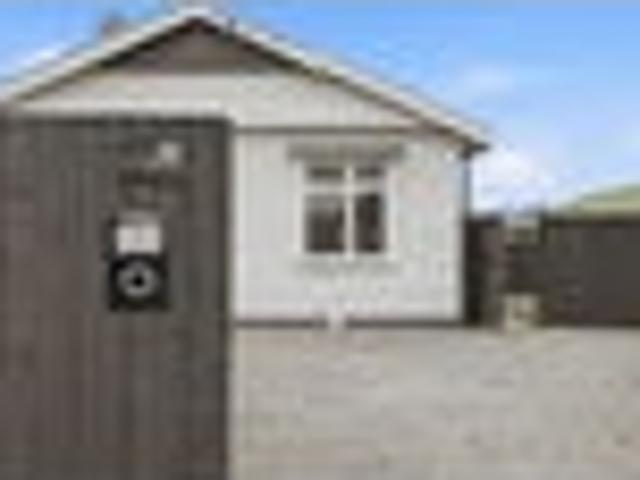 The Mortgage Buster: One House, Two Flats