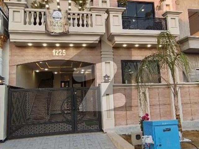 The Most Beautiful 5 Marla Luxury House For Sale In Faisal Town Islamabad Faisal Town F 18