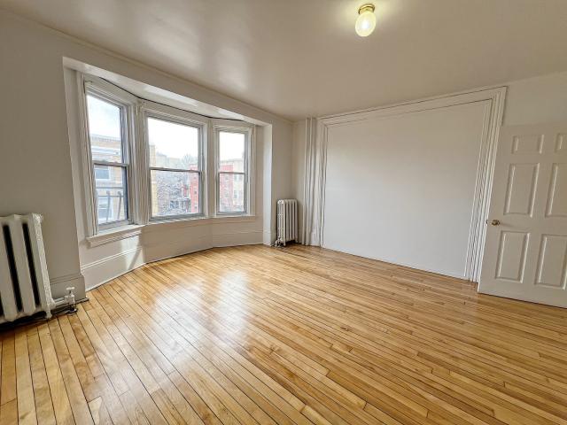 The Mackenzie Apartments 3 Bedroom [object Promise] for Rent