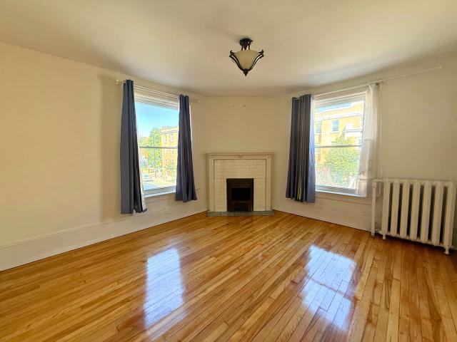 The Mackenzie Apartments 3 Bedroom Apartment for Rent at 191 Mcleod St, Ottawa, ON K2P 0Z8 Centretown