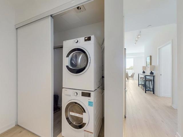 The Markwood 2 Bedroom Apartment for Rent at 4365 Bloor St W, Etobicoke, ON M9C 0E2