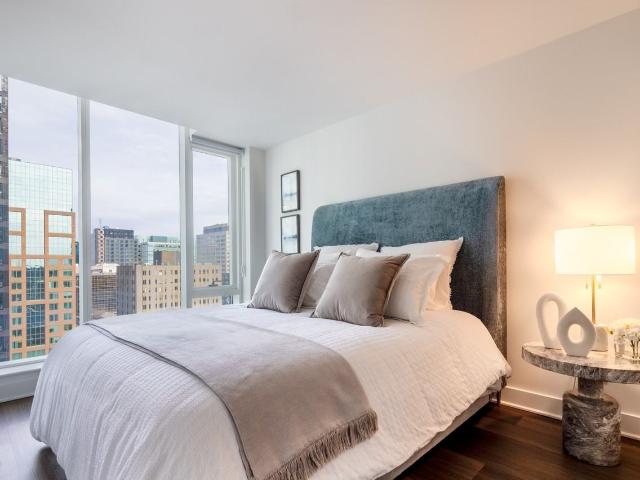 The Met Studio Apartment for Rent at 180 Metcalfe St, Ottawa, ON K2P 1P5 Centretown