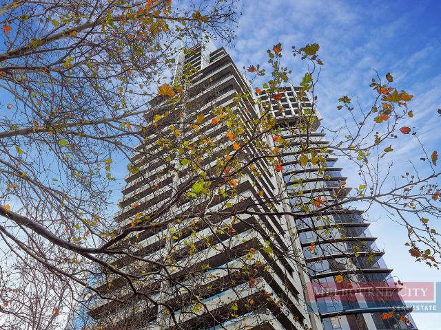 The Metropolis Duplex @ The Republic Tower