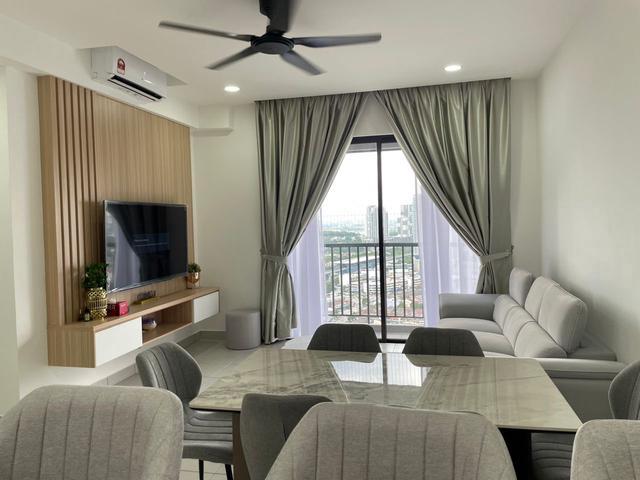 The Netizen Condo 3rooms Furnished 5mins Walking to MRT Cheras