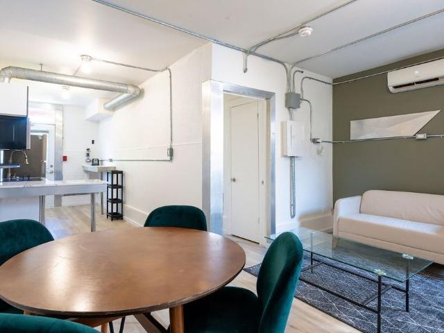 The New York | All Inclusive Suites near the Byward Market